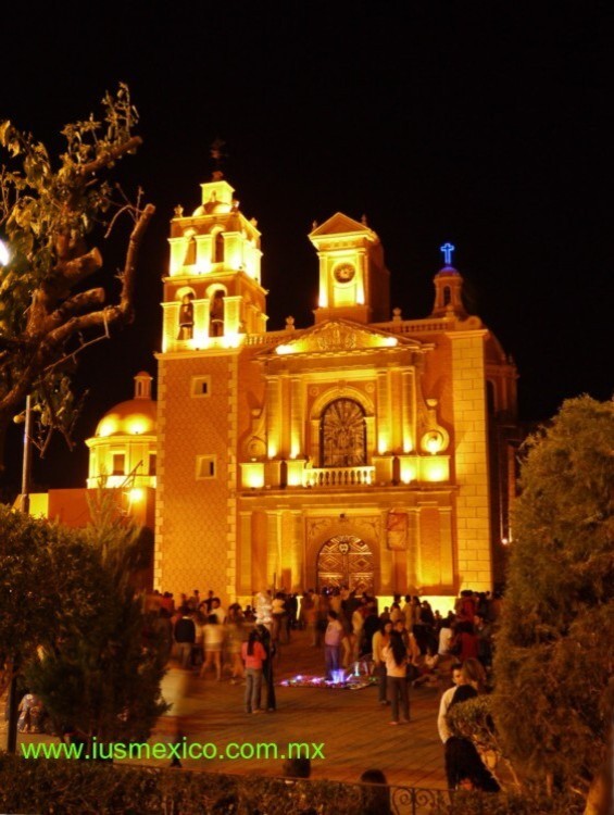 Estado de Querétaro, México; Tequisquiapan, Templo de Santa María de la Asunción.