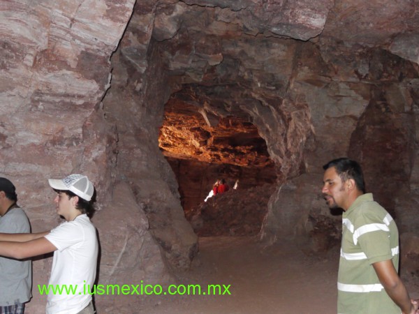 Estado de Querétaro, México. Tequisquiapan; Mina de Ópalos la Trinidad.