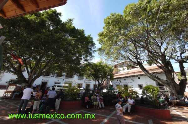 Estado de Guerrero, México. Taxco; Plaza Borda.