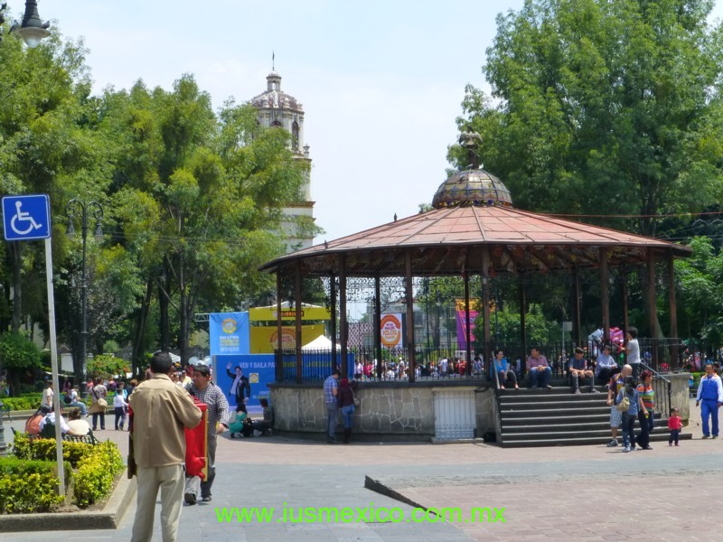 DISTRITO FEDERAL, México. Coyoacán; Kiosco del Jardín Hidalgo.
