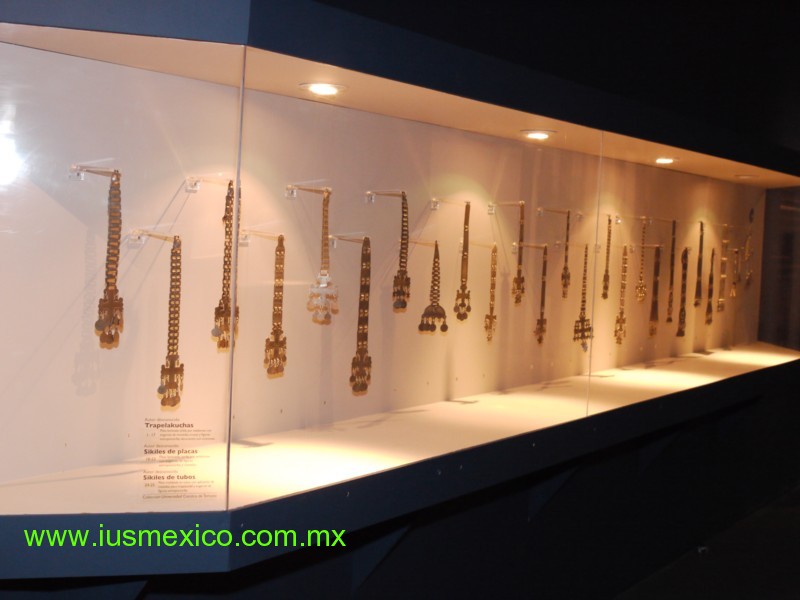 DISTRITO FEDERAL, México. Coyoacán; Museo Nacional de las Culturas Populares, Exposición SUEÑOS DE RÜTRAFE (Sala Guillermo Bonfil)