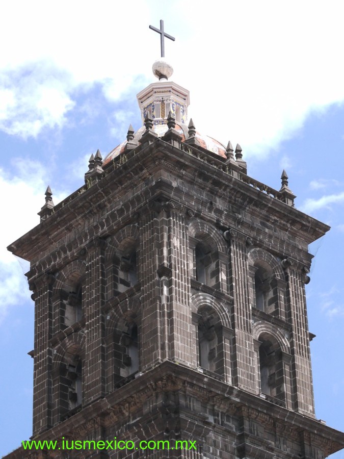 ESTADO DE PUEBLA, Ciudad de Puebla. Catedral; Torre Sur.
