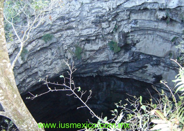 San Luis Potosí, México. Aquismón, Sótano de las Golondrinas.